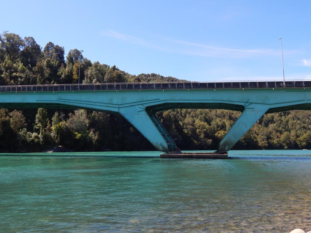 Puelo River Cabanas Nutrias Patagonicas מראה חיצוני תמונה